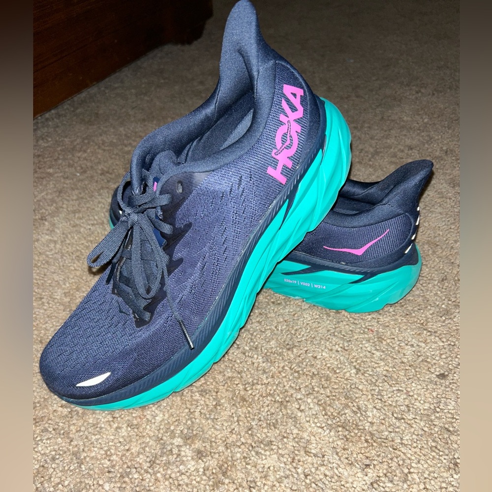 Hoka Clifton 8
